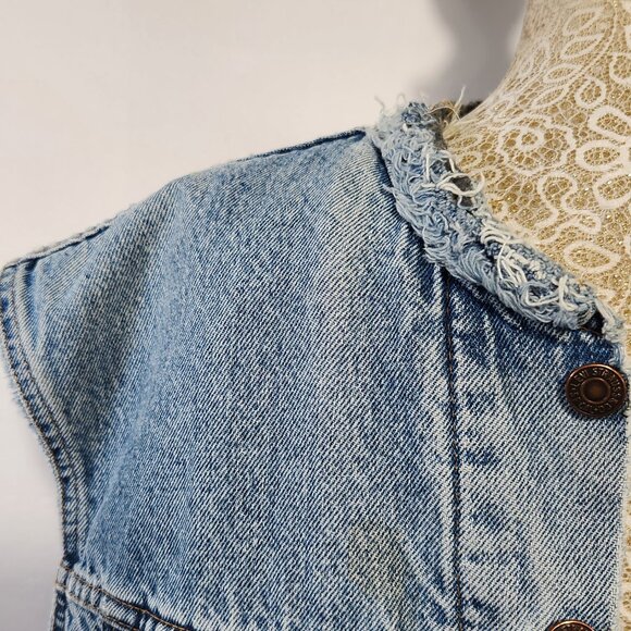Levi's Mens Size Large Blue Denim Distressed Shredded Trucker Vest Jacket Grunge - Picture 4 of 14